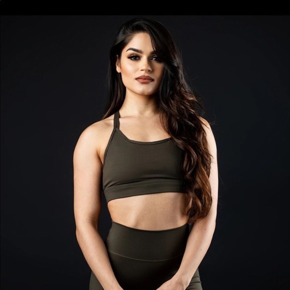 alphalete alphalux tried bra wren